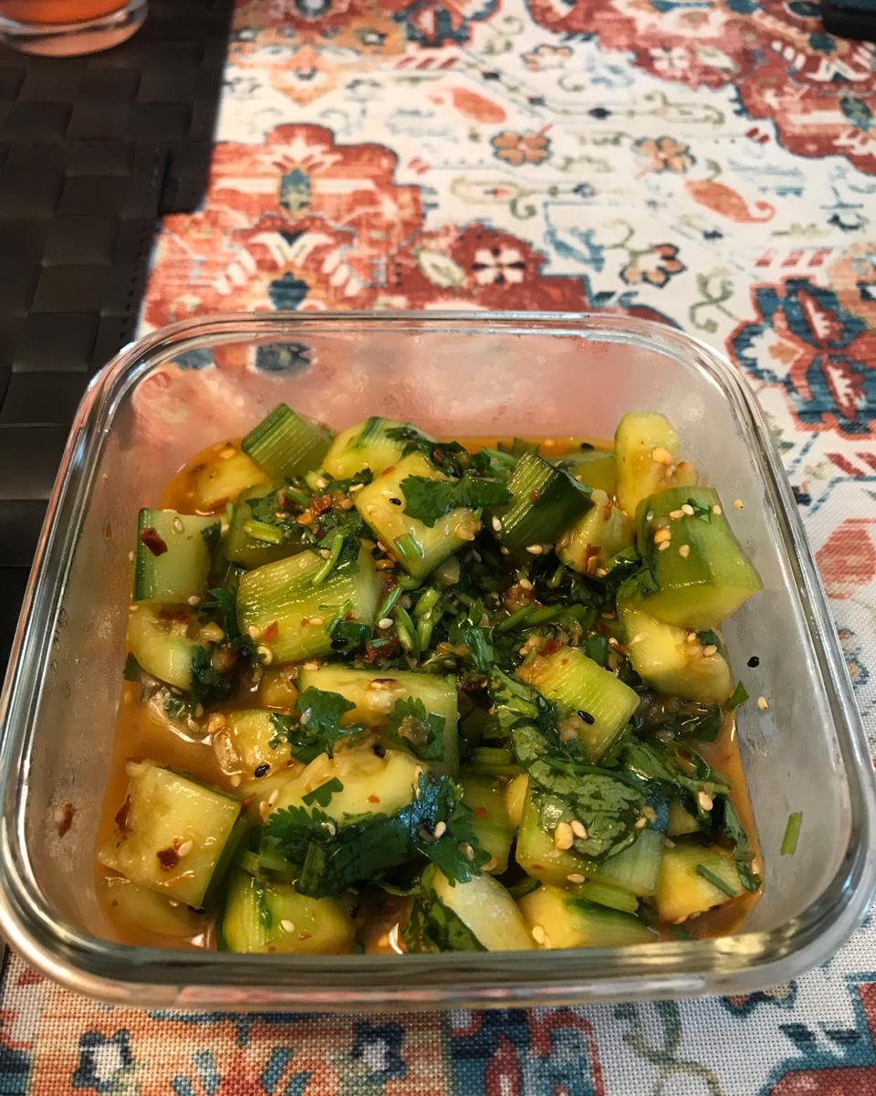 赞不绝口拍黄瓜🥒