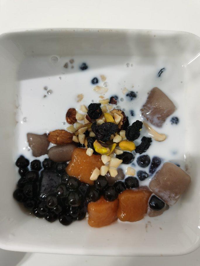 椰浆红豆芋圆烧仙草