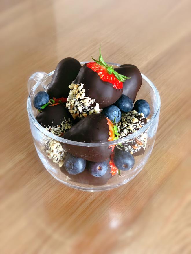草莓伯爵🍓巧克力的做法