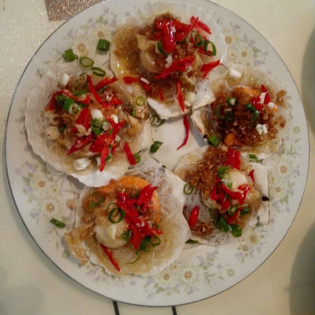 蒜蓉粉丝蒸扇贝