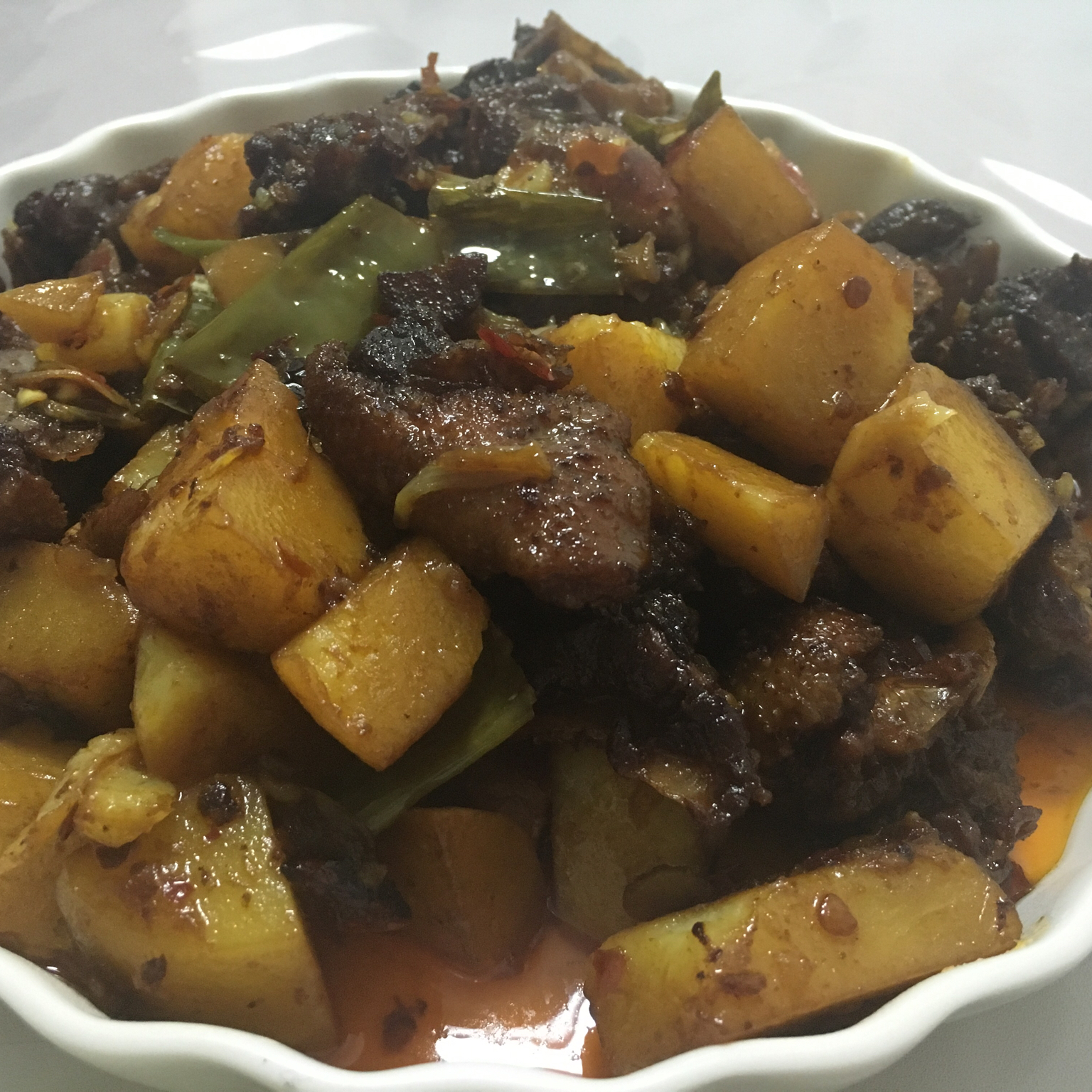 子姜焖鸭煲