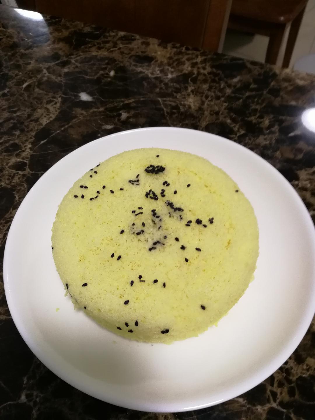 涂涂朵朵做的超级简单蒸黑芝麻蛋糕