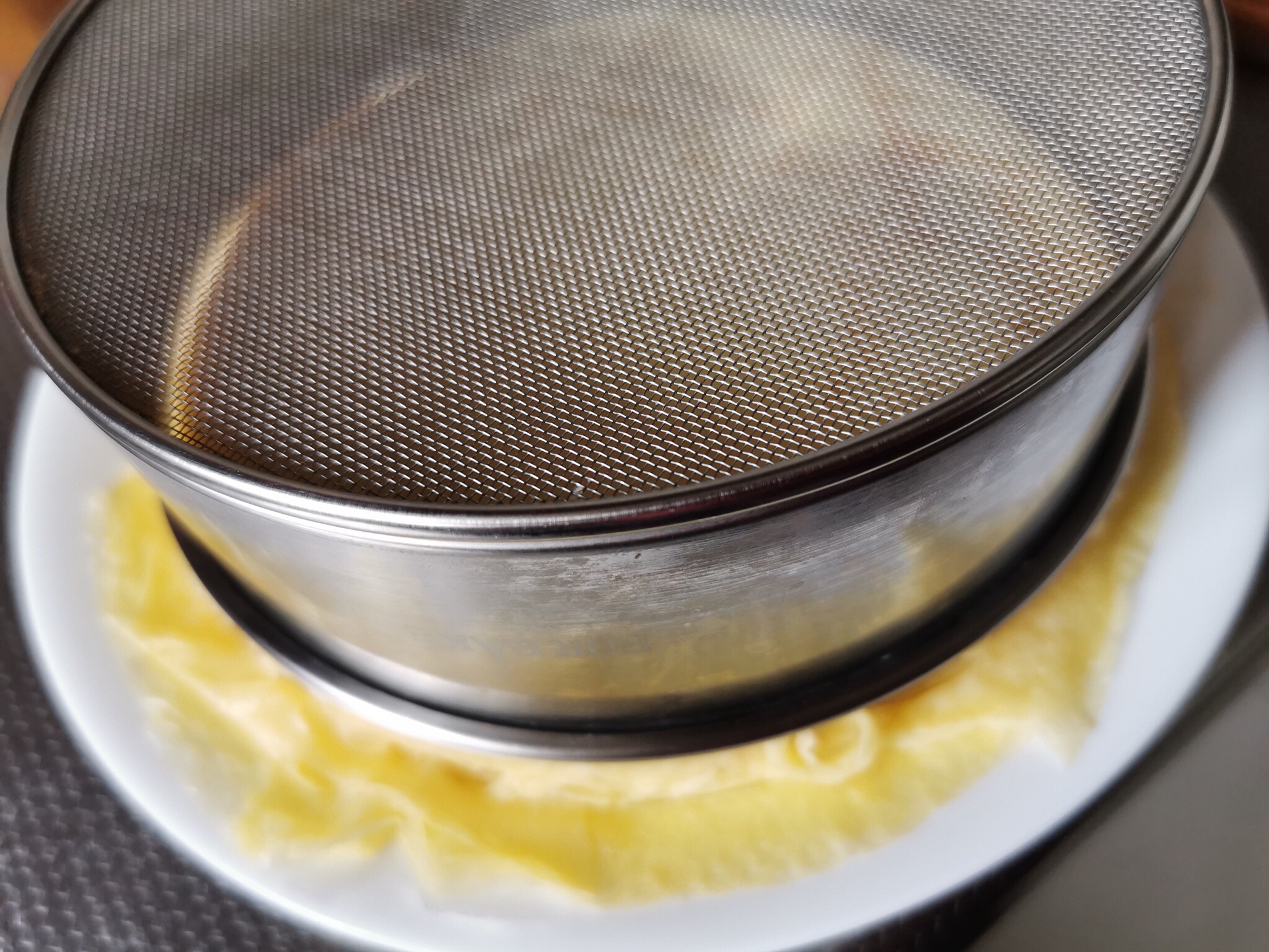 芒果千层蛋糕，不用烤箱，平底锅就能做的甜点。的做法 步骤5
