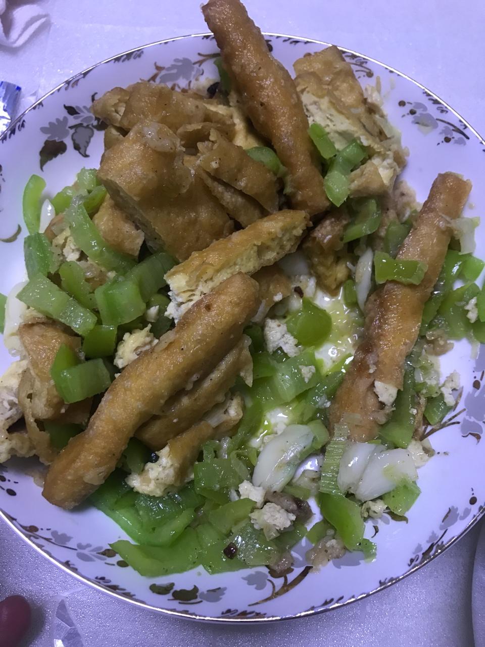 尖椒豆腐泡