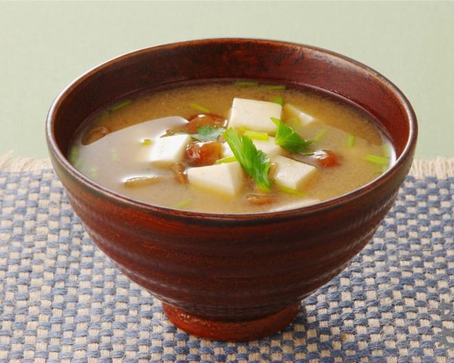 「羽生结弦参赛期菜谱」蘑菇豆腐汤的做法