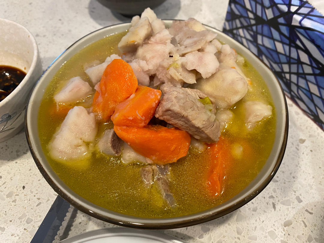 芋头炖排骨