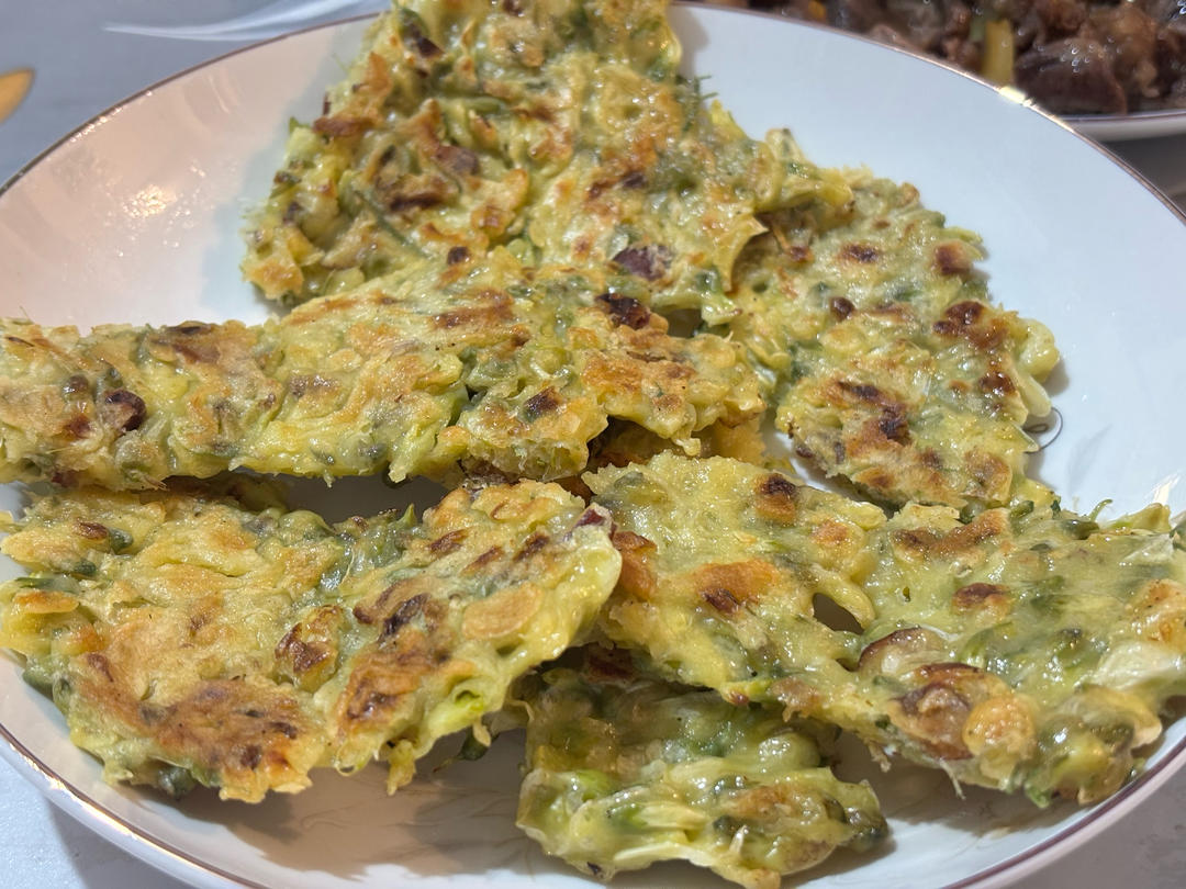 槐花鸡蛋饼