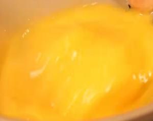 西红柿紫菜蛋花汤的做法 步骤2