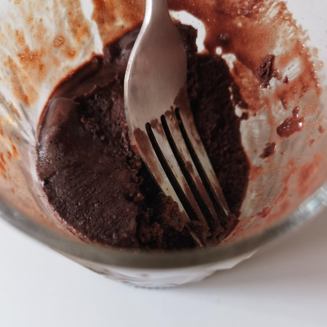 三分钟的巧克力马克杯蛋糕（微波炉版）