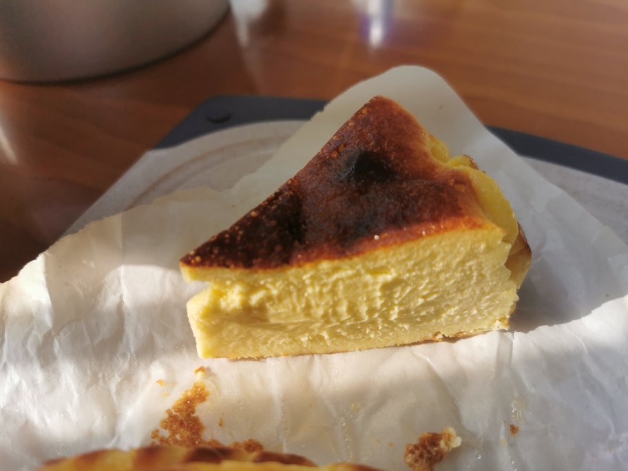 快手的网红basque cheesecake巴斯克焦芝士蛋糕