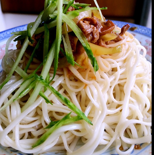 鸡丝凉面