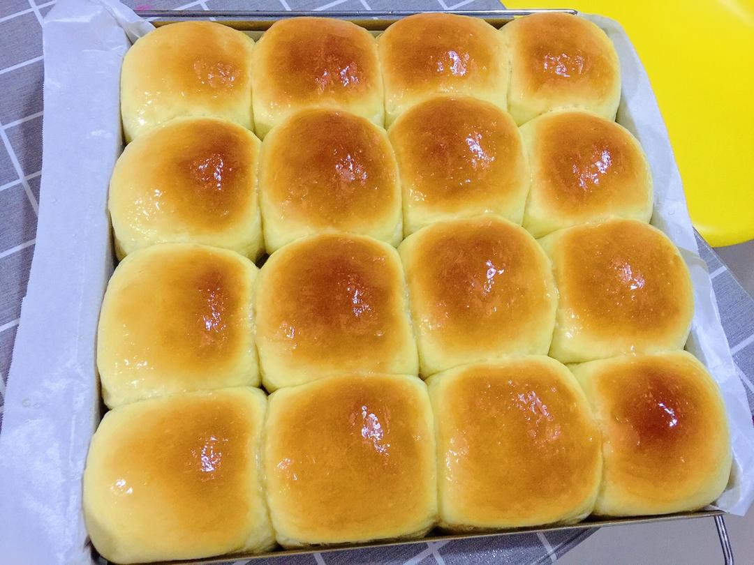 超好吃的香甜餐包