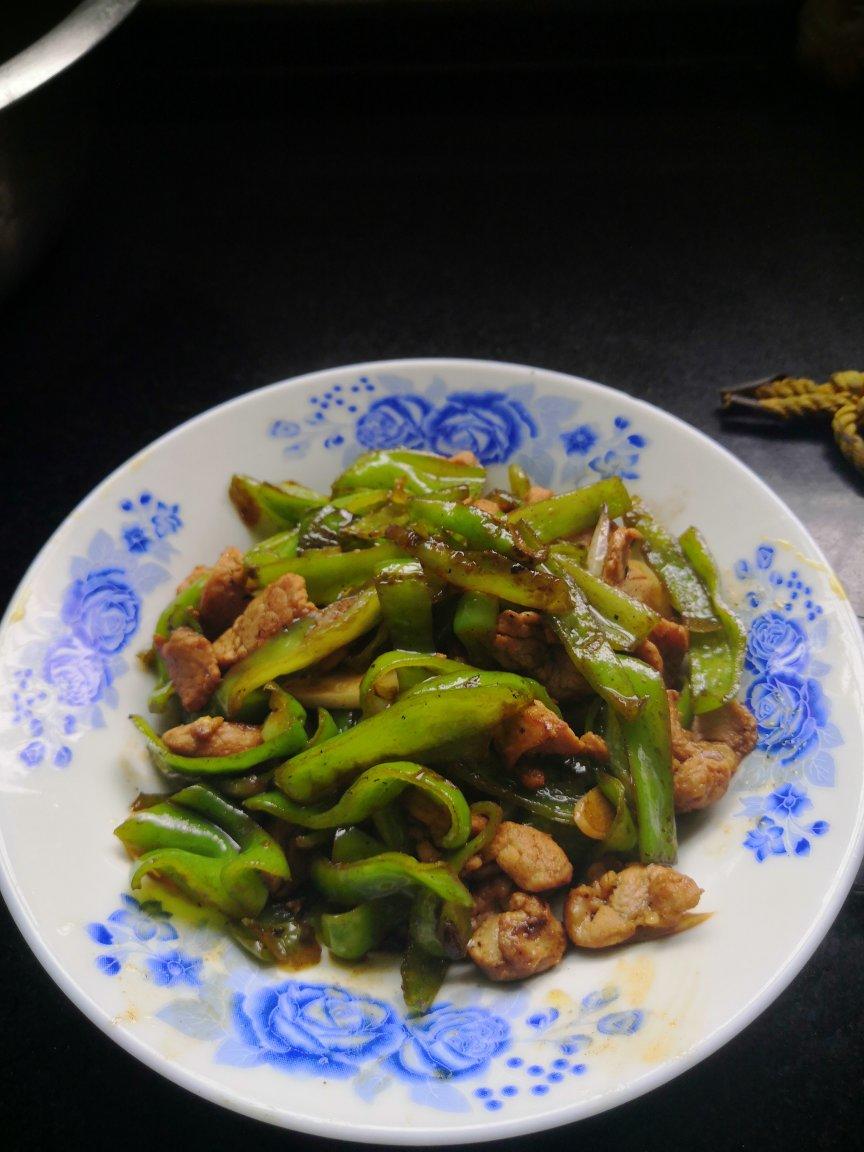 超级下饭菜青椒炒肉