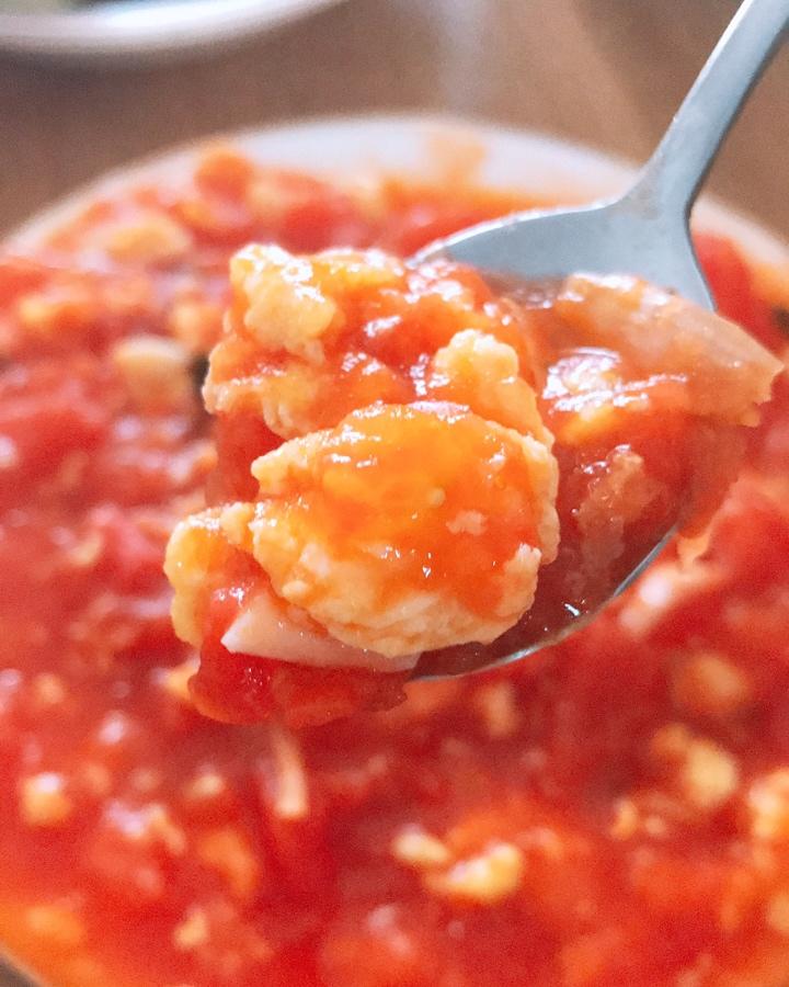 番茄炒蛋（西红柿炒鸡蛋）