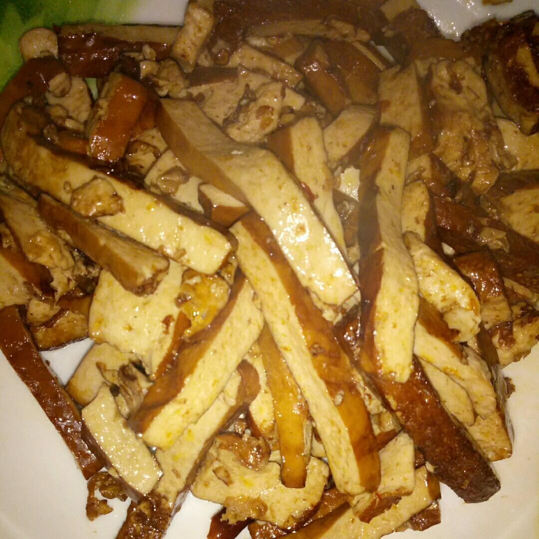 阿边笑一个做的红烧豆干