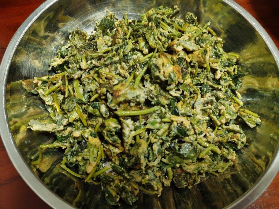 香椿芽炒鸡蛋