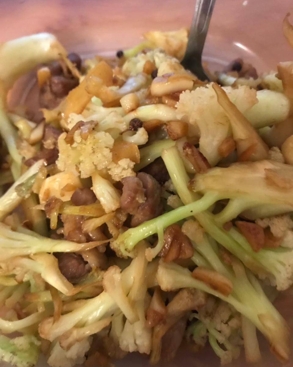 老丁的私房菜-干锅花菜