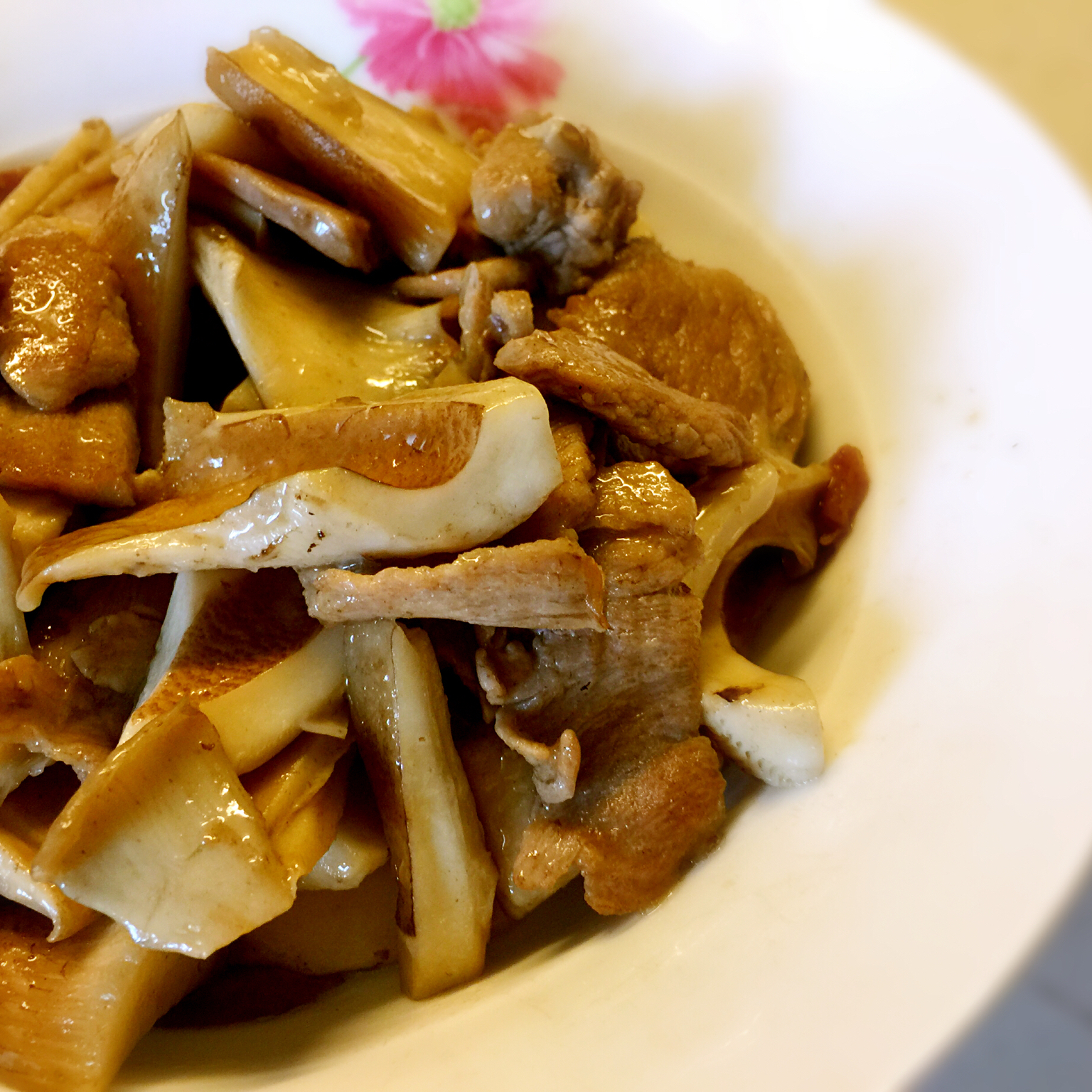 peggy-37做的猪肚菌炒肉片