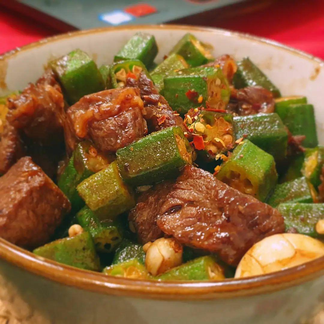 秋葵炒牛肉粒