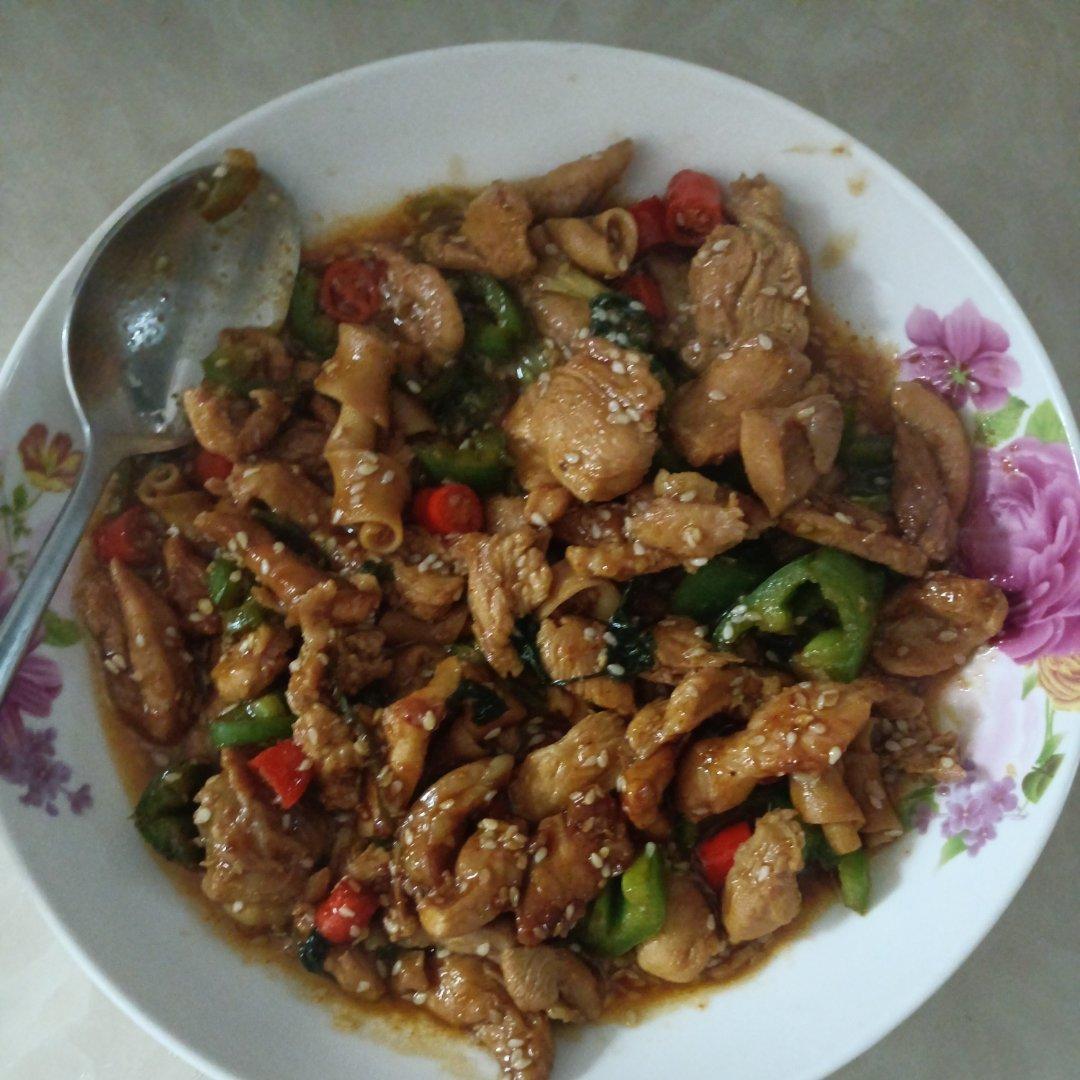 鸡胸肉这样做分分钟光盘！香辣过瘾超下饭