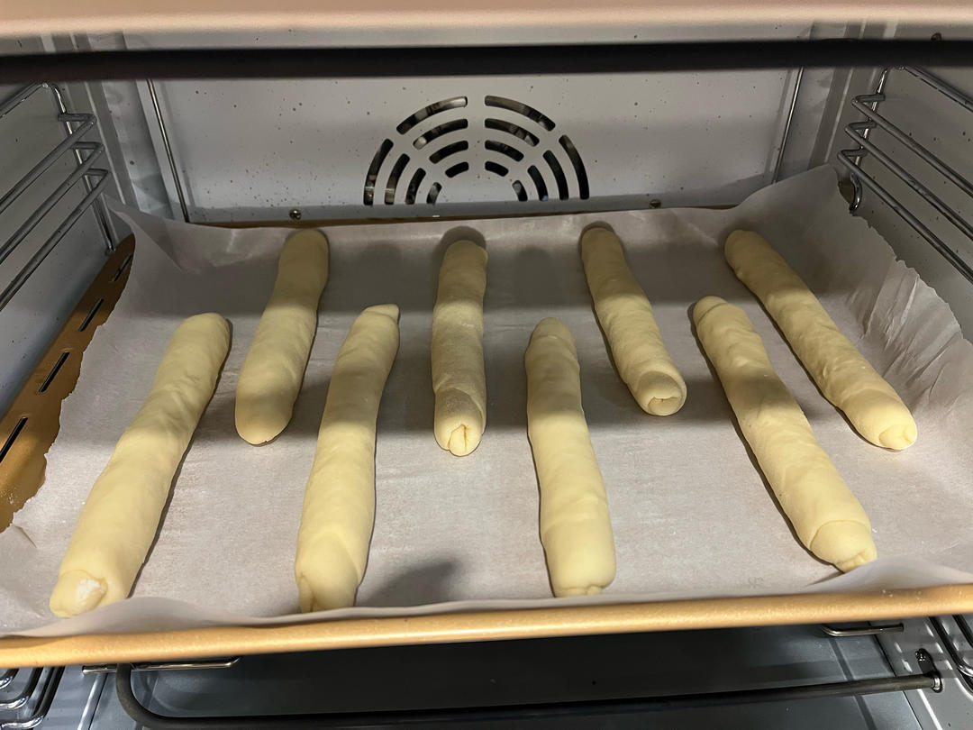 这可能是你吃过最软的「紫米奶酪面包」