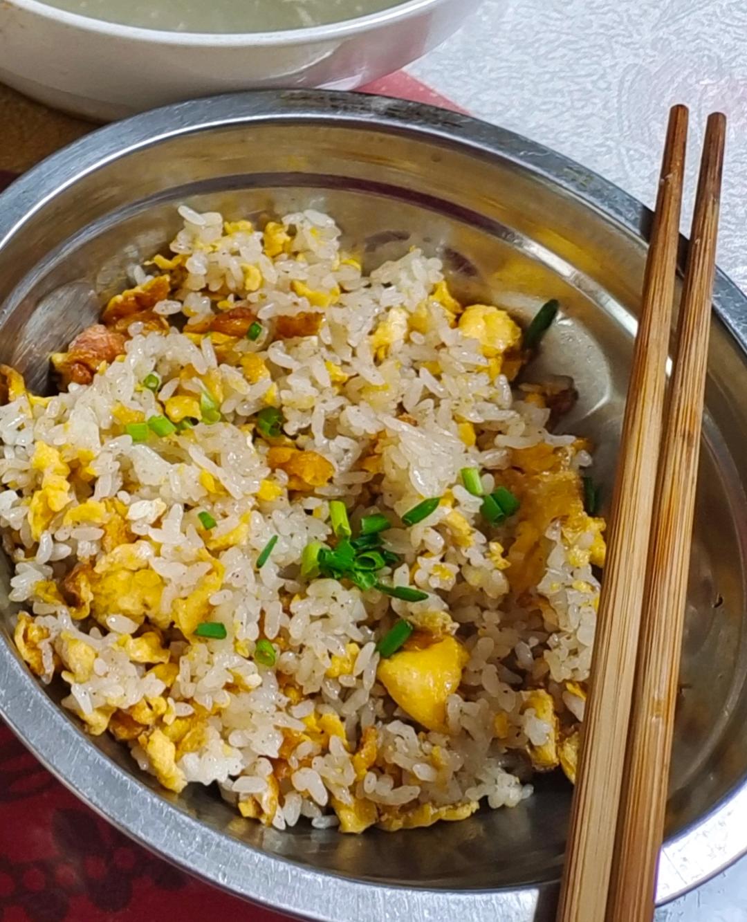 好吃到停不下来的酱油蛋炒饭