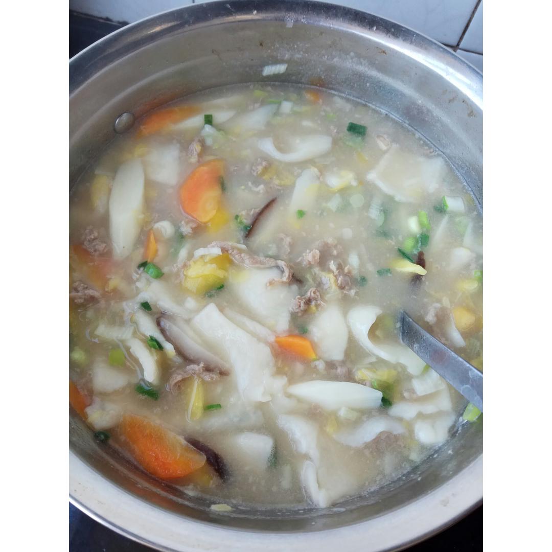 汆羊肉汤面