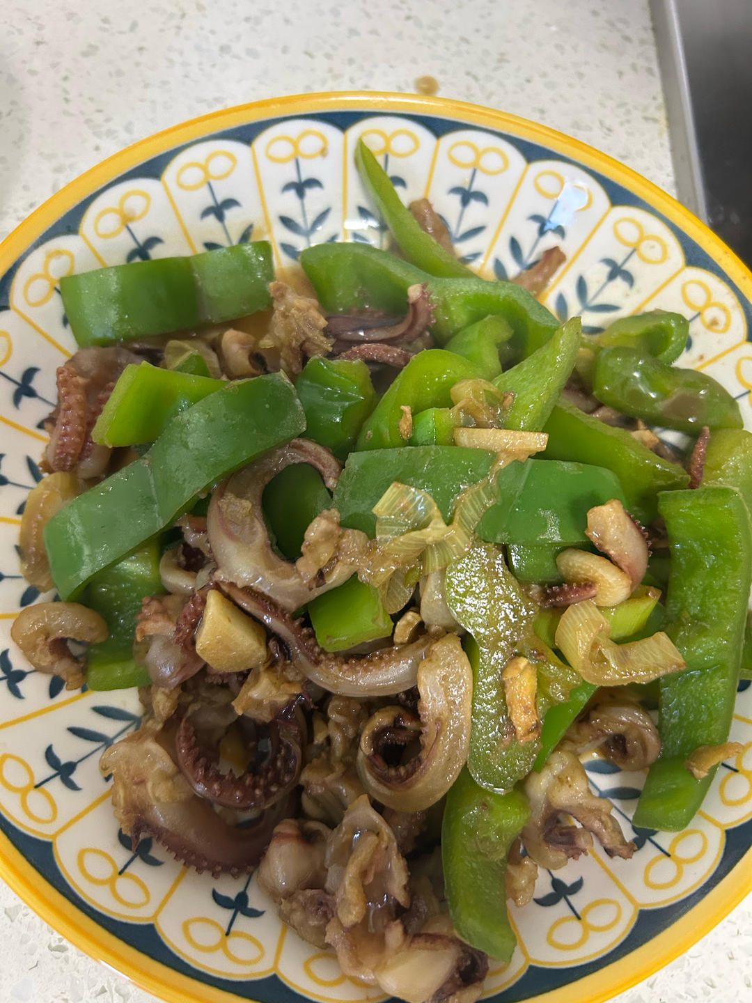爆炒鱿鱼须，鱿鱼须一定要焯水！