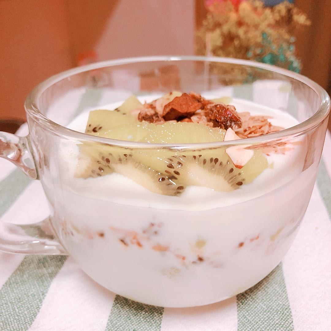 格兰诺拉燕麦片+酸奶 | 超健康早餐 预备备！