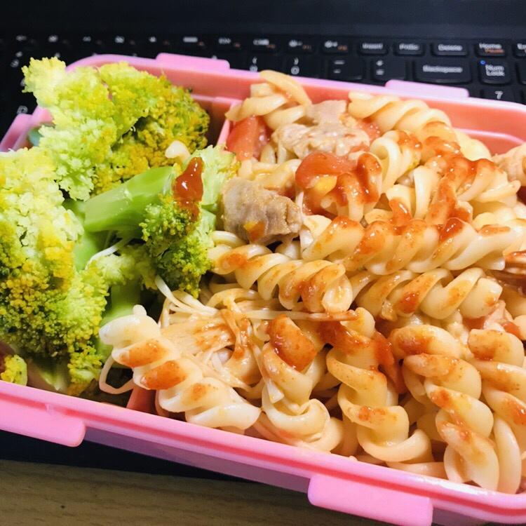 番茄肉酱意大利面