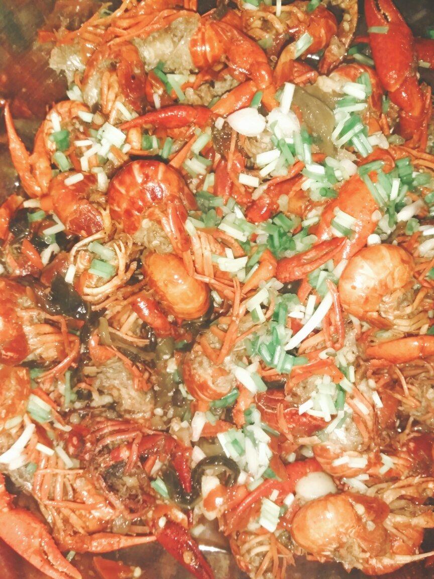 蒜香啤酒小龙虾