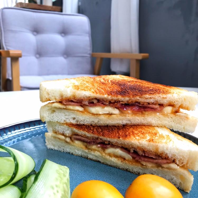 猫王三明治（The Elvis Sandwich）