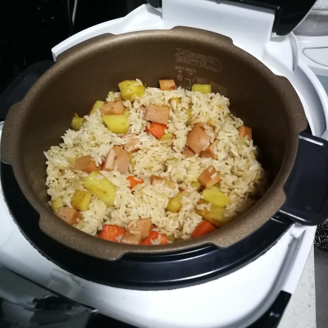 土豆焖饭（电饭锅版）