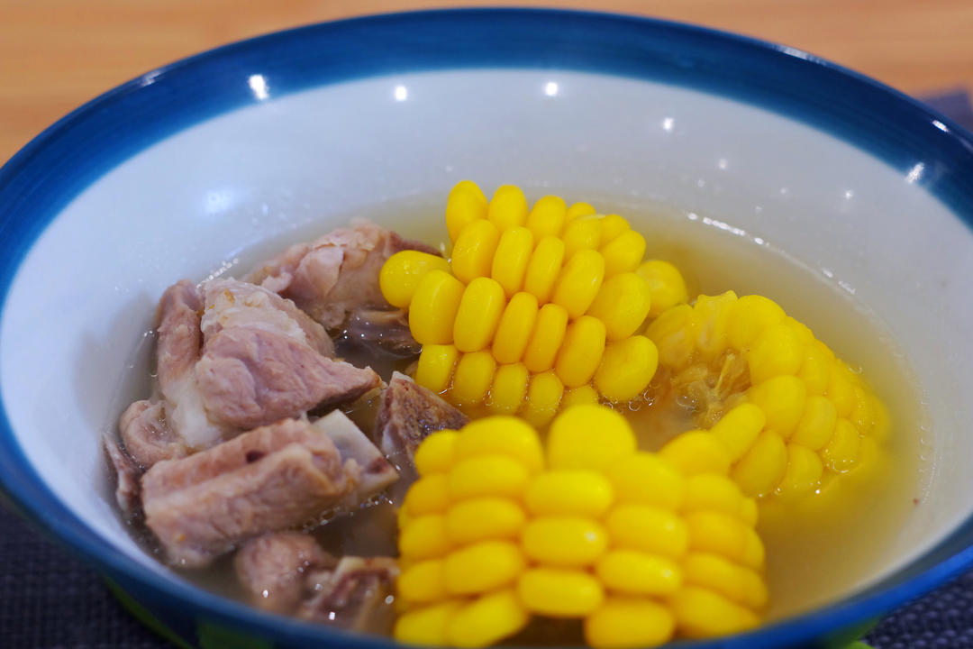 玉米排骨汤（电饭煲）