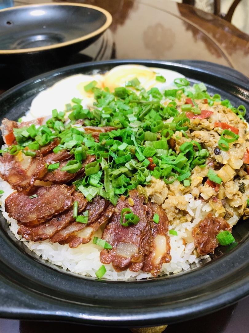 【九阳珐琅铁釜】喷香腊肠煲仔饭