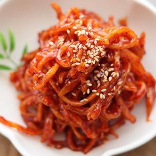 고추장 진미채볶음韩式辣炒鱿鱼丝的做法