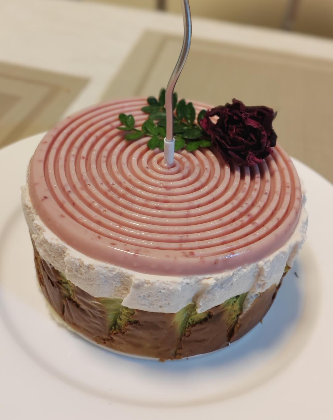 树莓开心果巴斯克🍰/芝士蛋糕