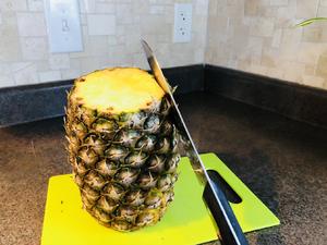 削菠萝🍍（for留学生）的做法 步骤3