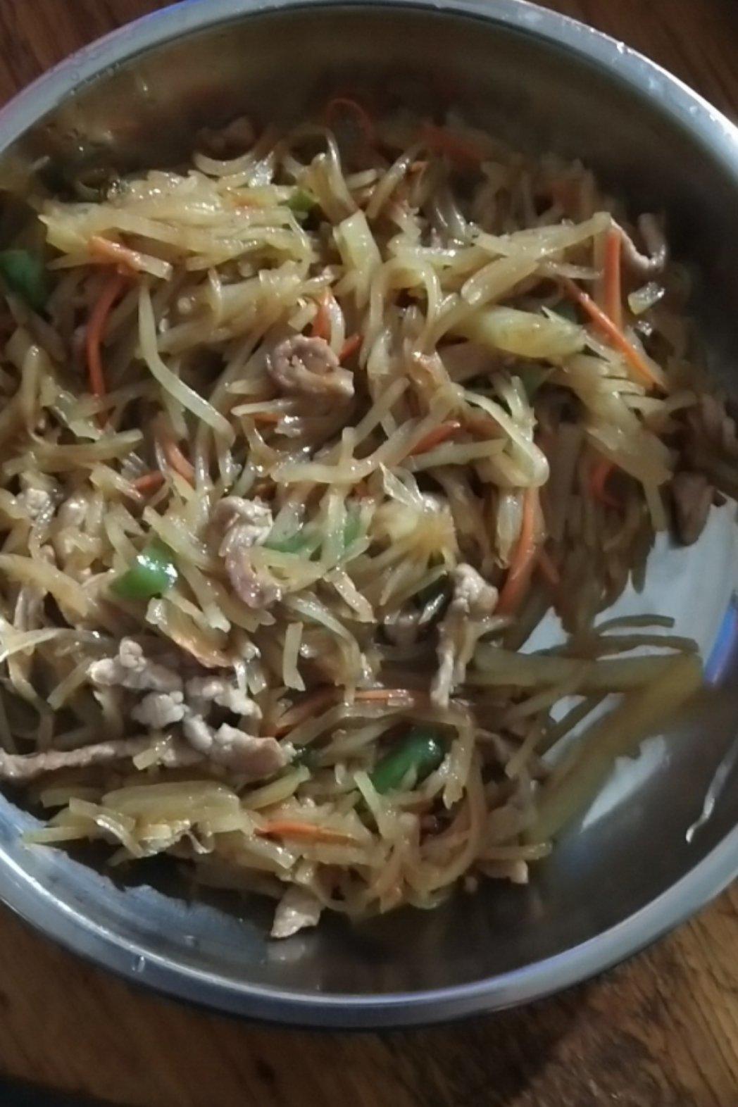土豆丝炒肉肉
