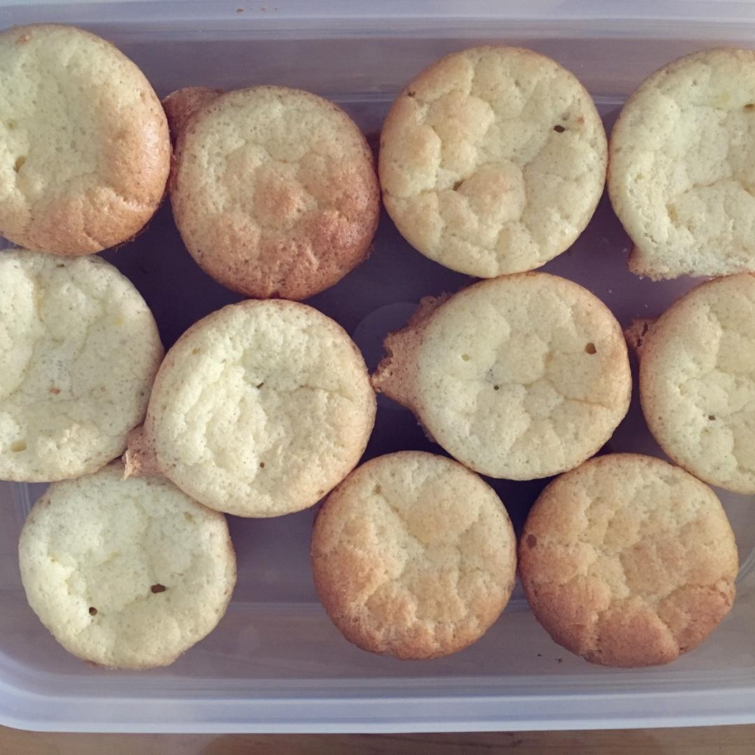 烤箱做蛋糕（戚风蛋糕的做法）