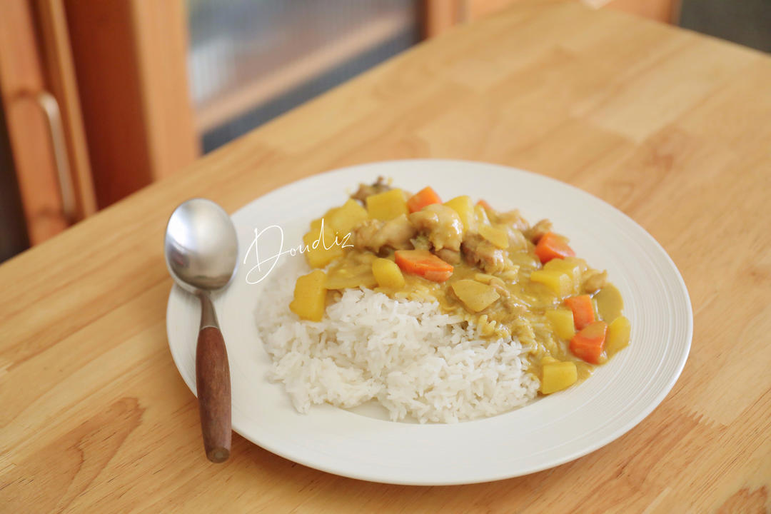 咖喱鸡肉饭