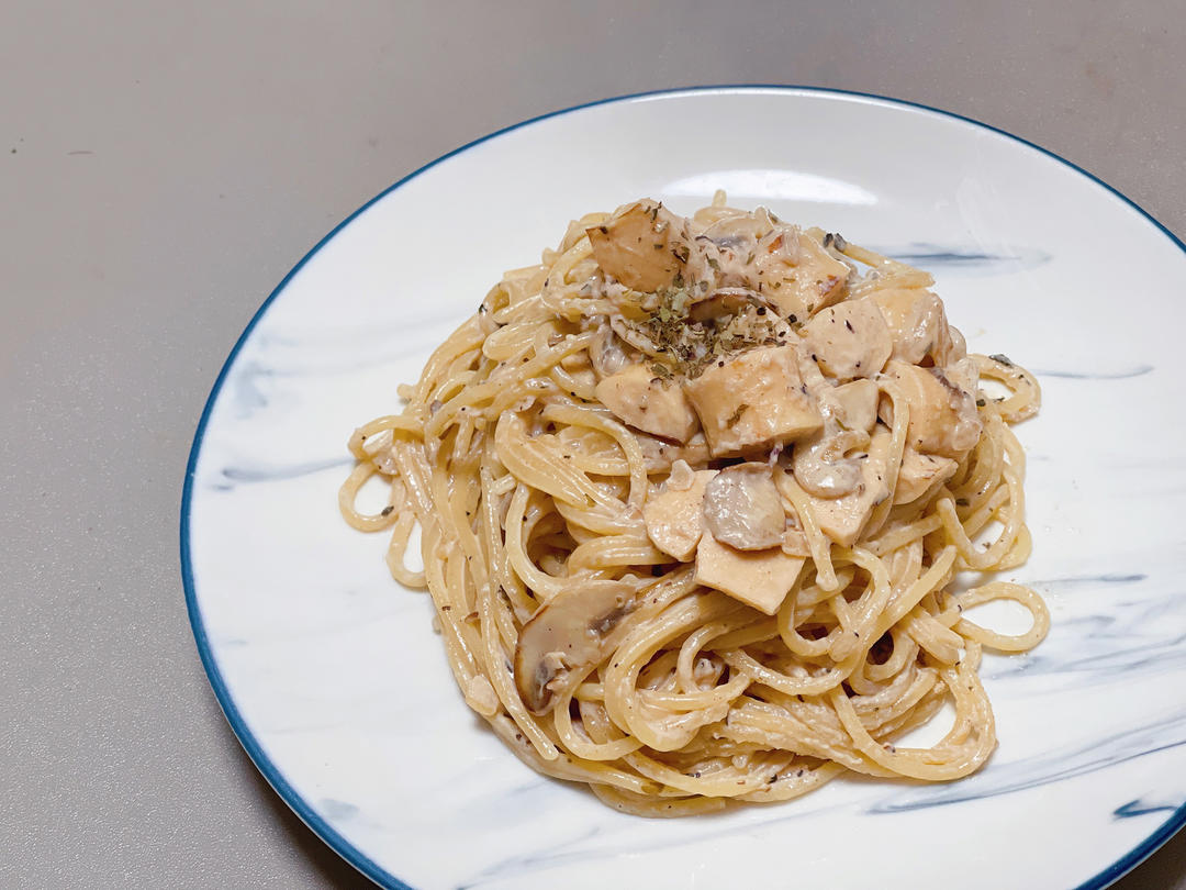 口菇虾仁意面（牛奶代替淡奶油版）