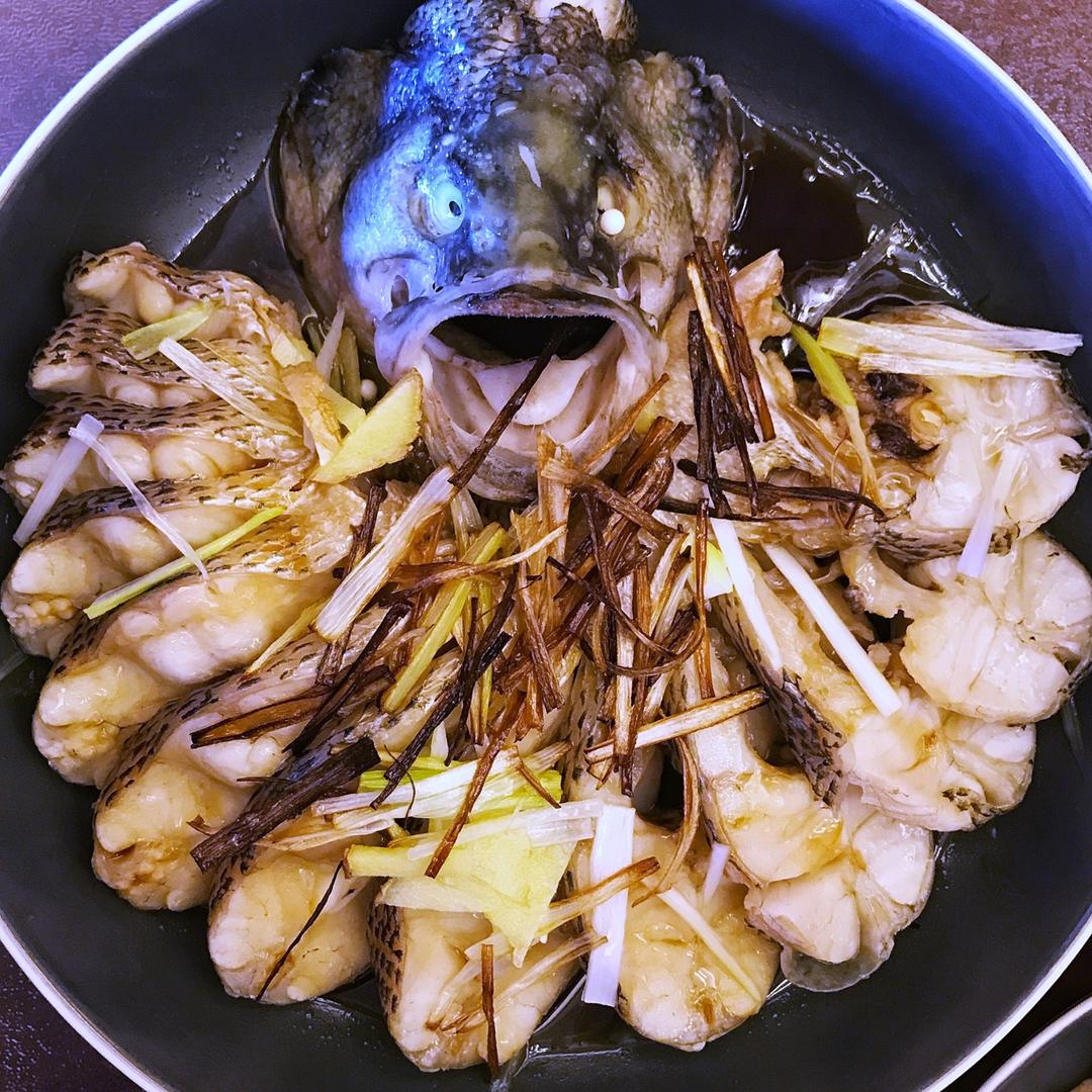 清蒸鲈鱼
