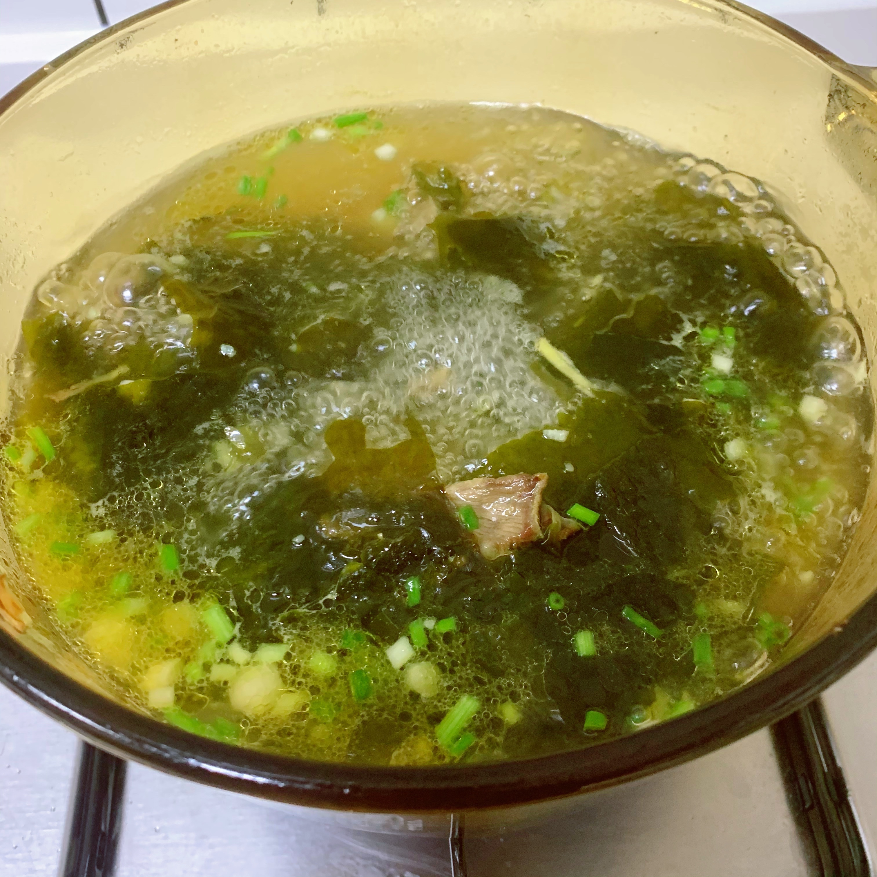 海带芽牛肉汤（裙带菜牛肉汤）的做法