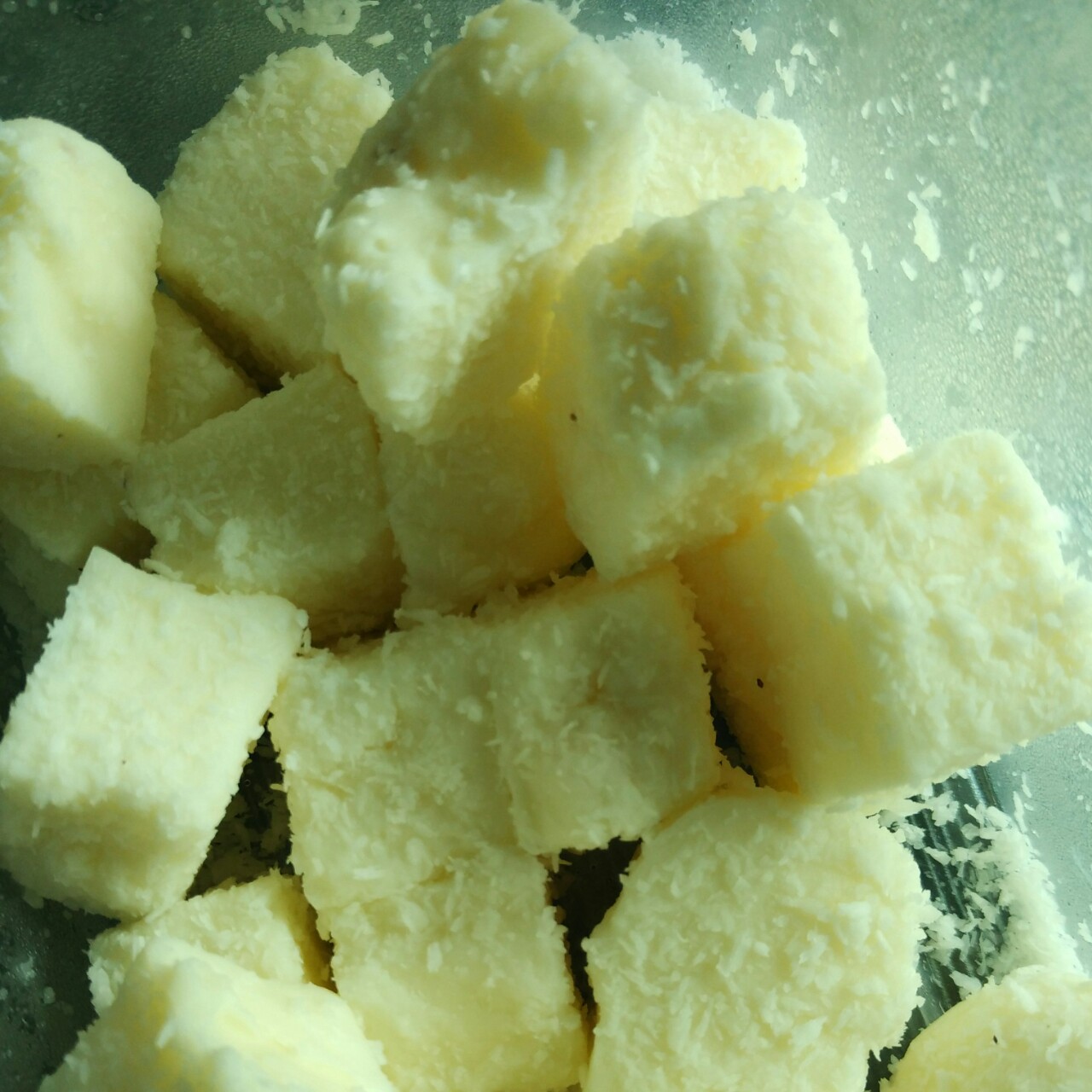 椰丝牛奶小方糕