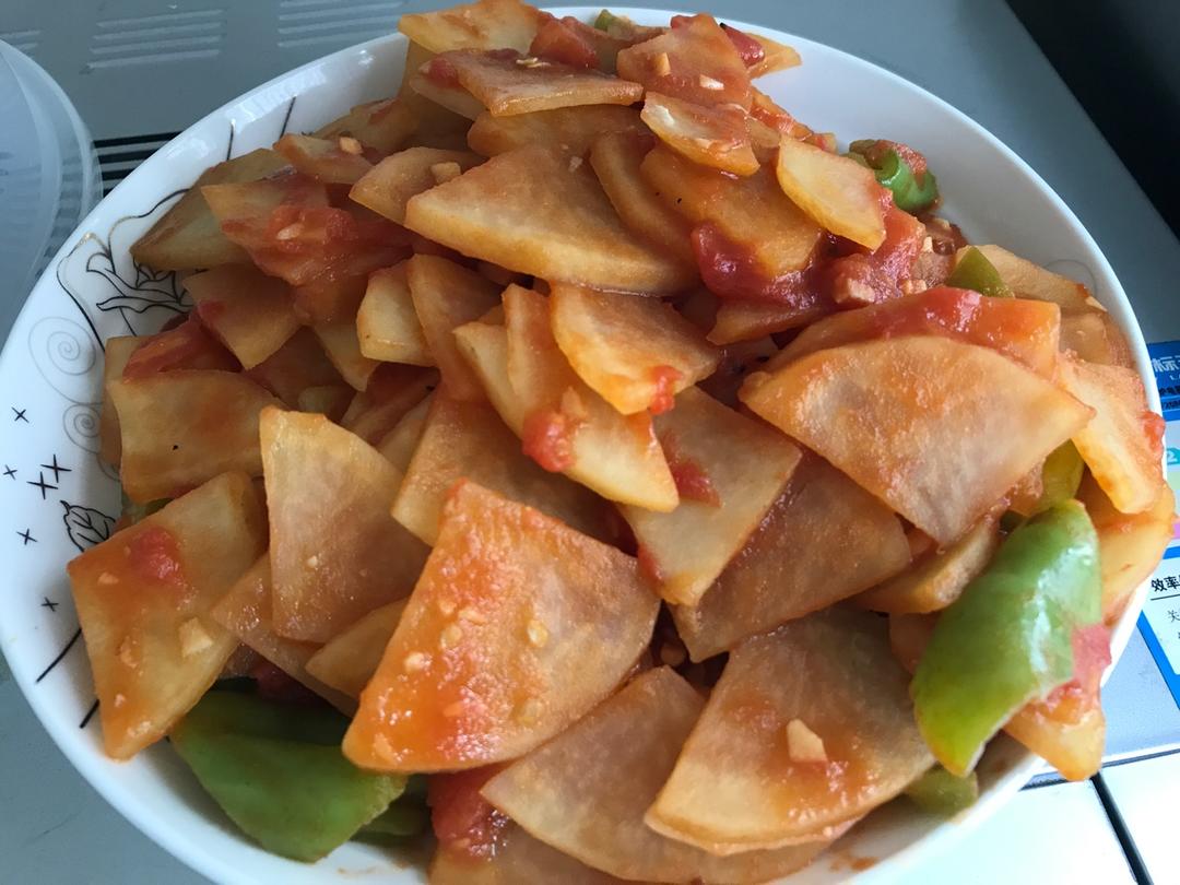 青椒番茄土豆片