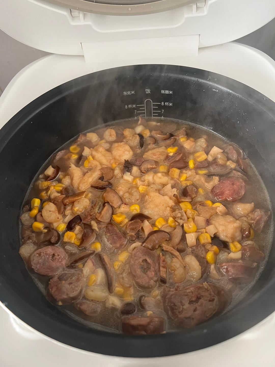 懒人版香肠土豆焖饭