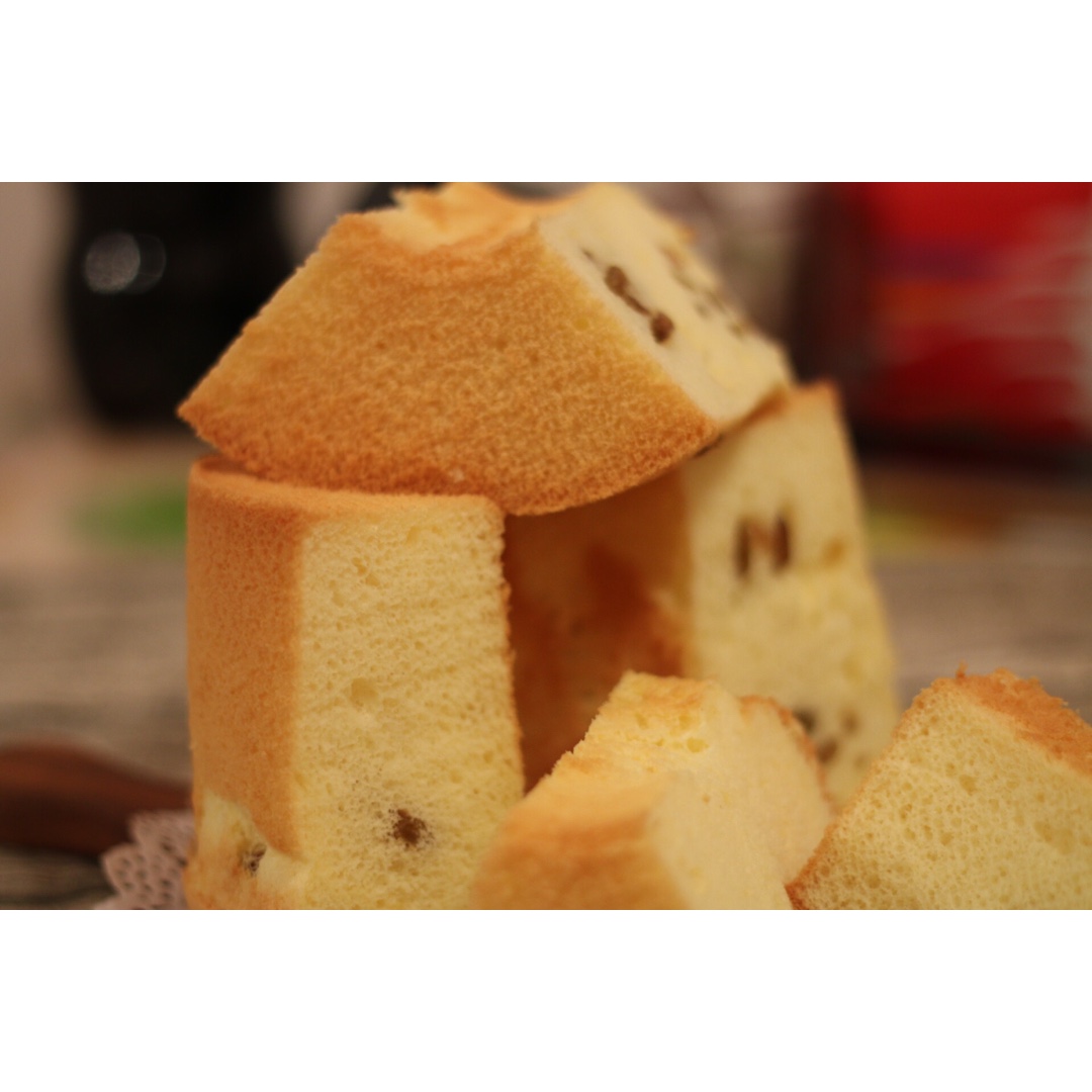 香蕉奶味戚风蛋糕（加葡萄干）