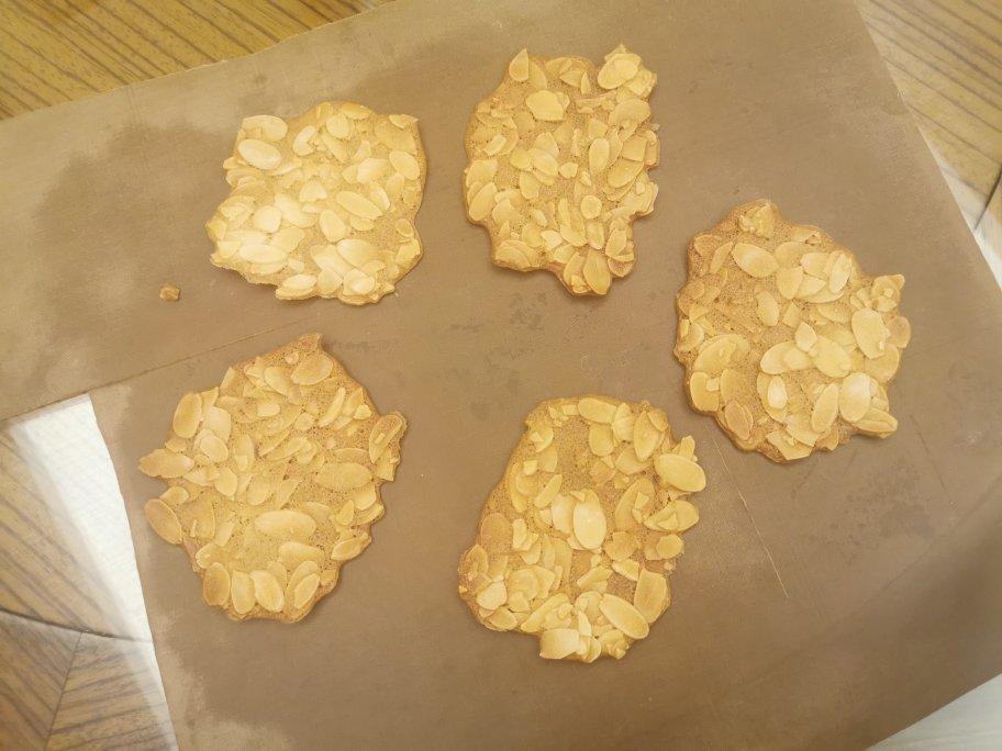 焦糖脆脆杏仁瓦片