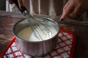 奶香酥粒双皮奶的做法 步骤6
